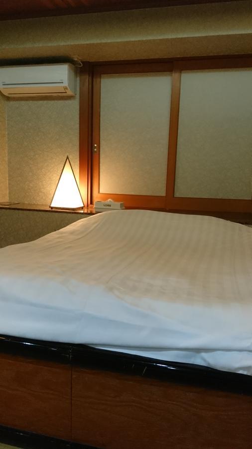 Hotel Loire (Adults Only) Oszaka Kültér fotó